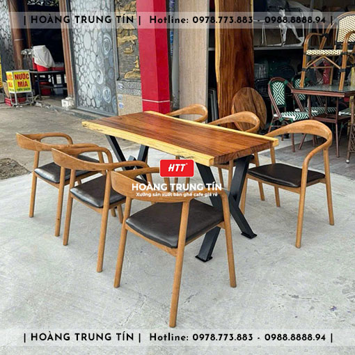 Bàn ghế cafe gỗ nệm HTT005