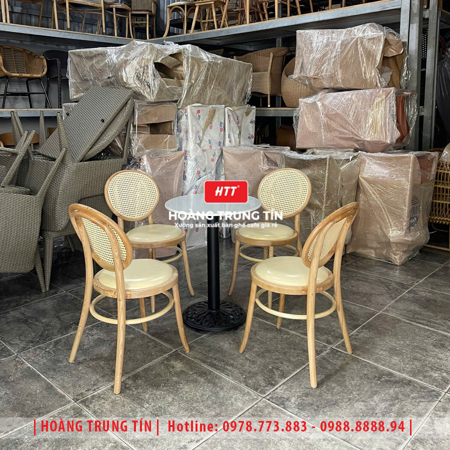Bàn ghế cafe gỗ nệm HTT028