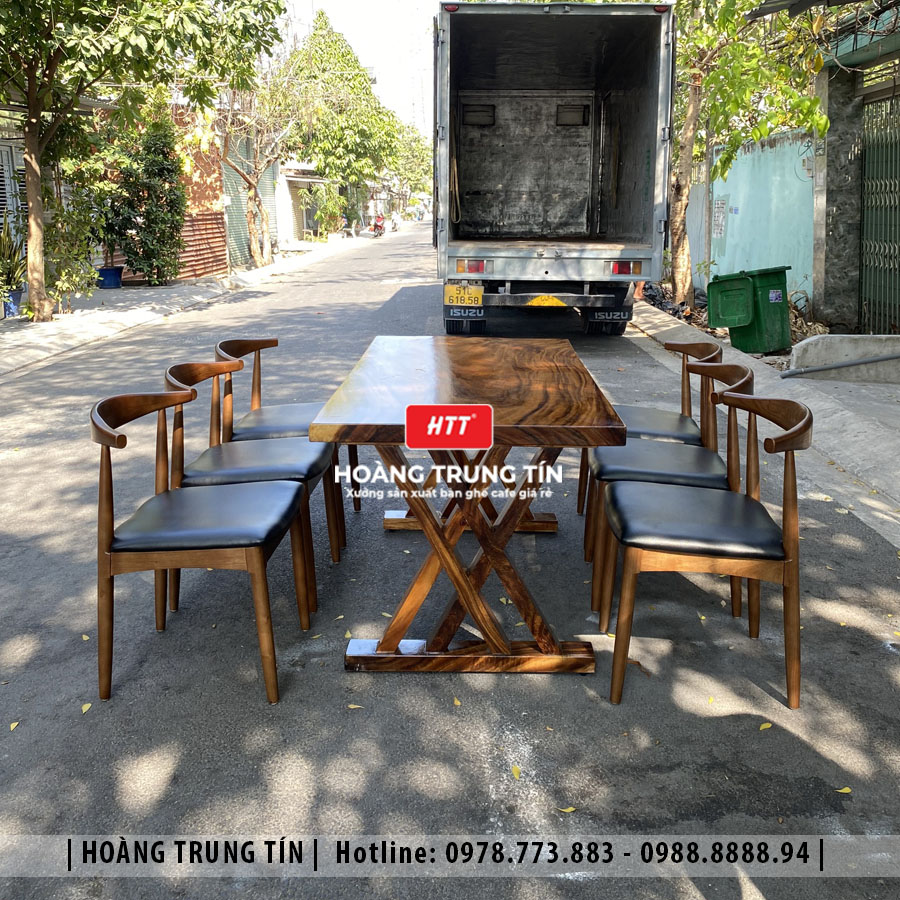 Bàn ghế gỗ nệm cao cấp HTT10