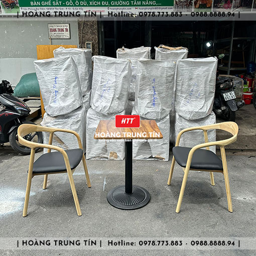 Bàn ghế cafe gỗ nệm HTT006