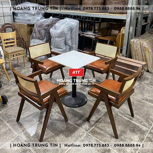 Bàn ghế cafe gỗ nệm HTT010