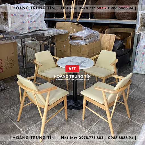 Bàn ghế cafe gỗ nệm HTT011