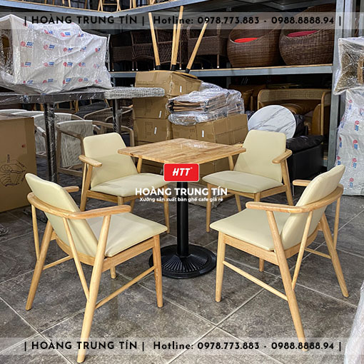 Bàn ghế cafe gỗ nệm HTT011