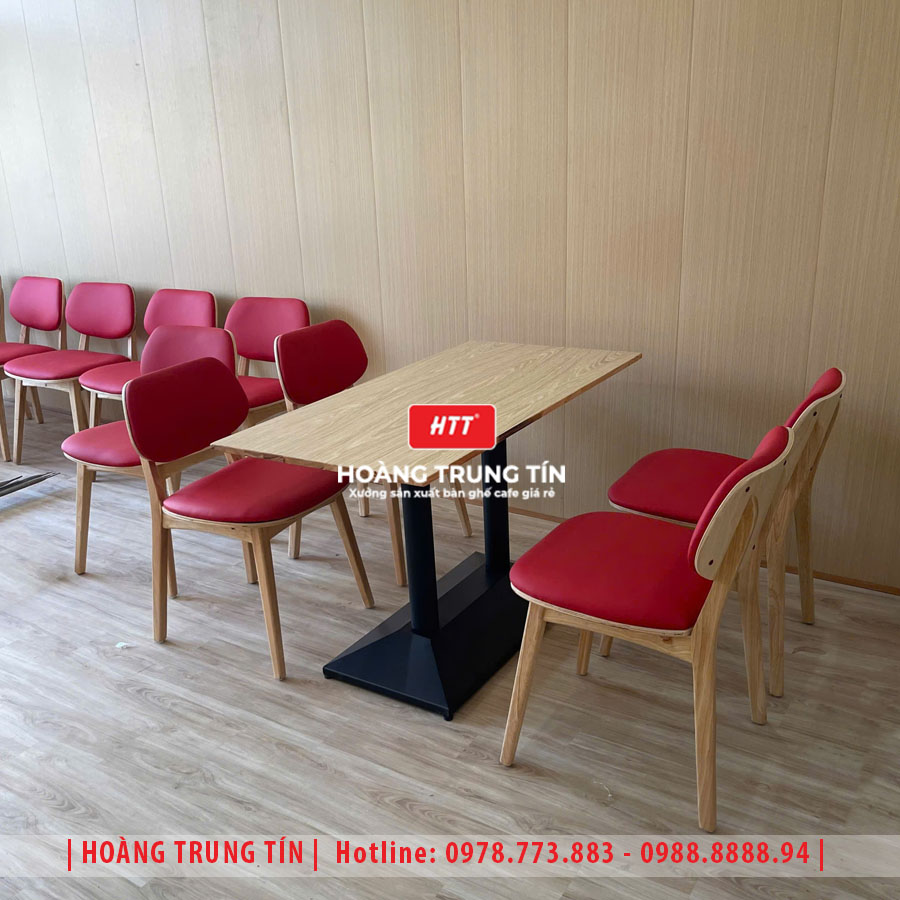 Bàn ghế cafe gỗ nệm HTT025