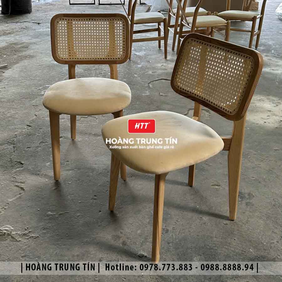 Ghế cafe gỗ nệm cao cấp HTT01