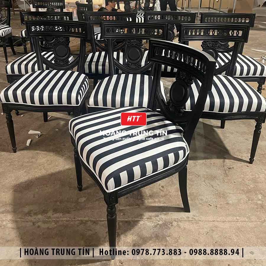 Ghế cafe gỗ nệm cổ điển cao cấp HTT01