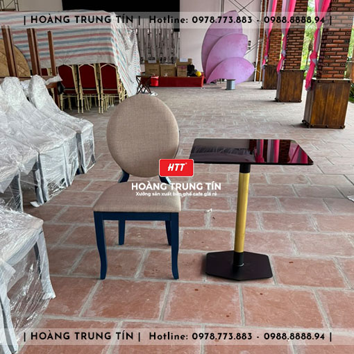 Bàn ghế cafe gỗ nệm HTT013