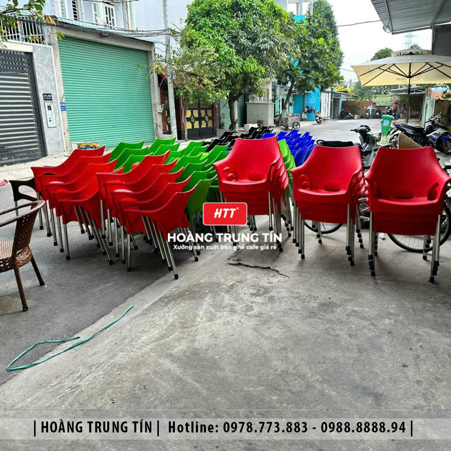 Bàn ghế cafe nhựa đúc ngoài trời HTT07