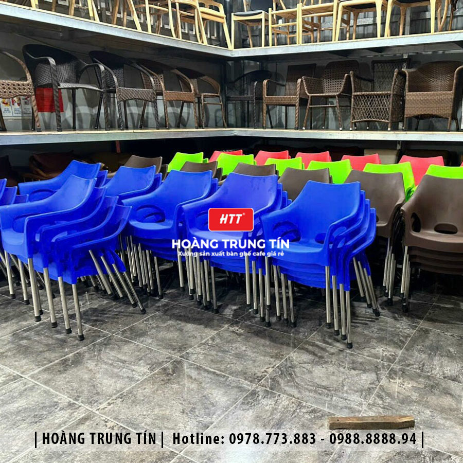 Bàn ghế cafe nhựa đúc ngoài trời HTT07