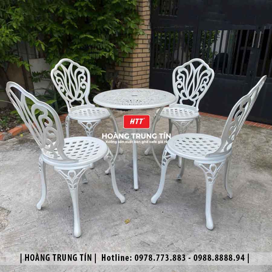 Bàn ghế cafe sắt mỹ nghệ ngoài trời HTT01