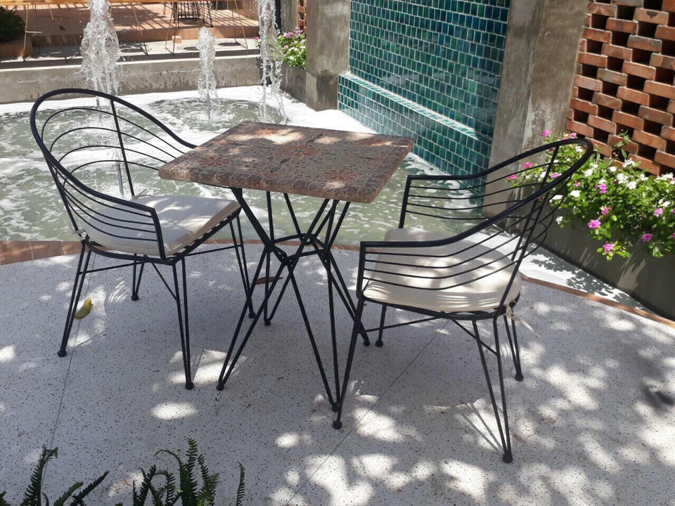 BÀN GHẾ SẮT HTT 20