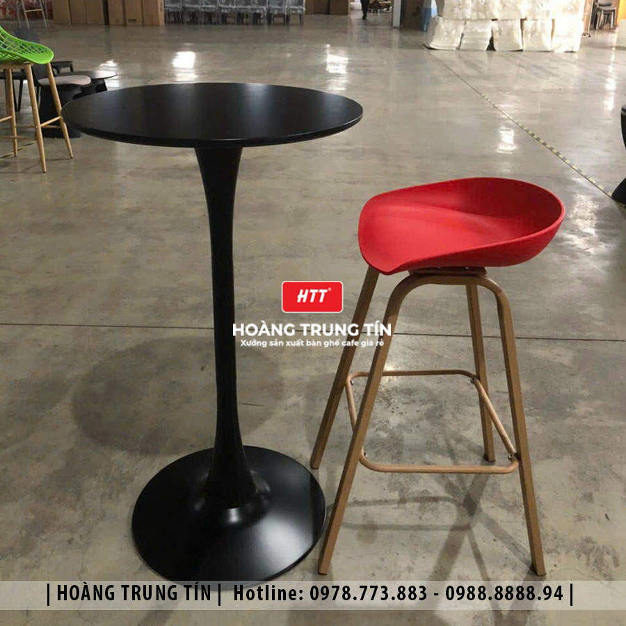 Bàn ghế bar nhựa đúc nguyên khối HTT01