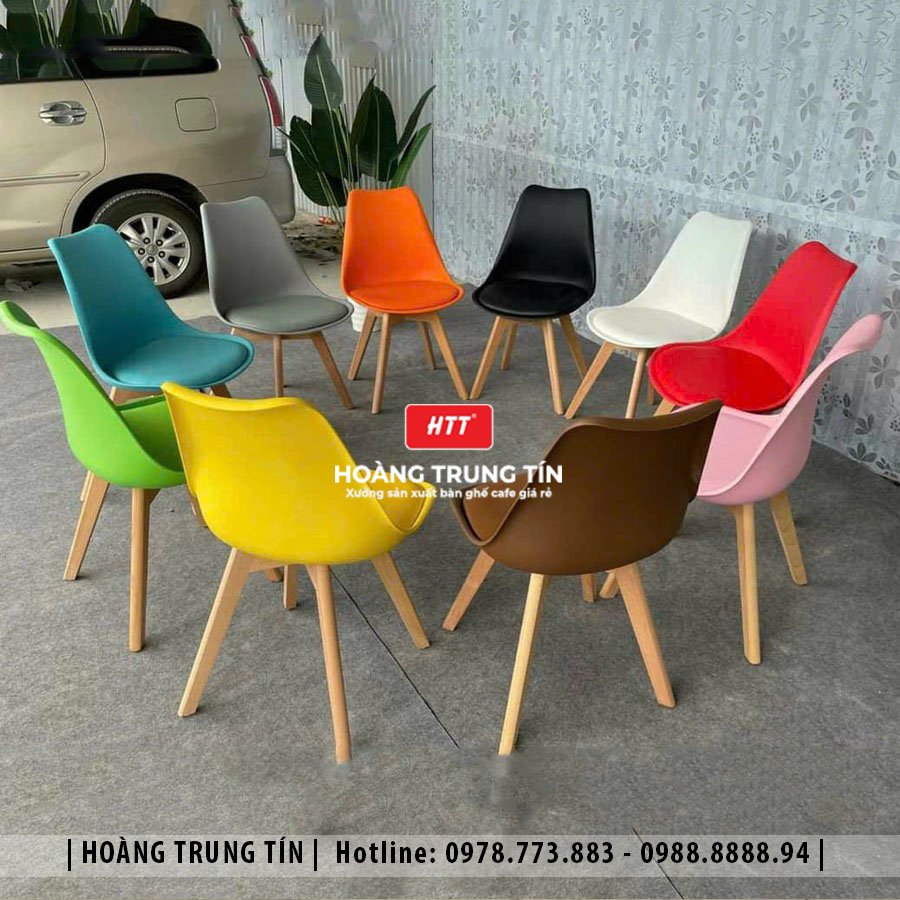 Ghế nhựa đúc nguyên khối chân gỗ HTT01