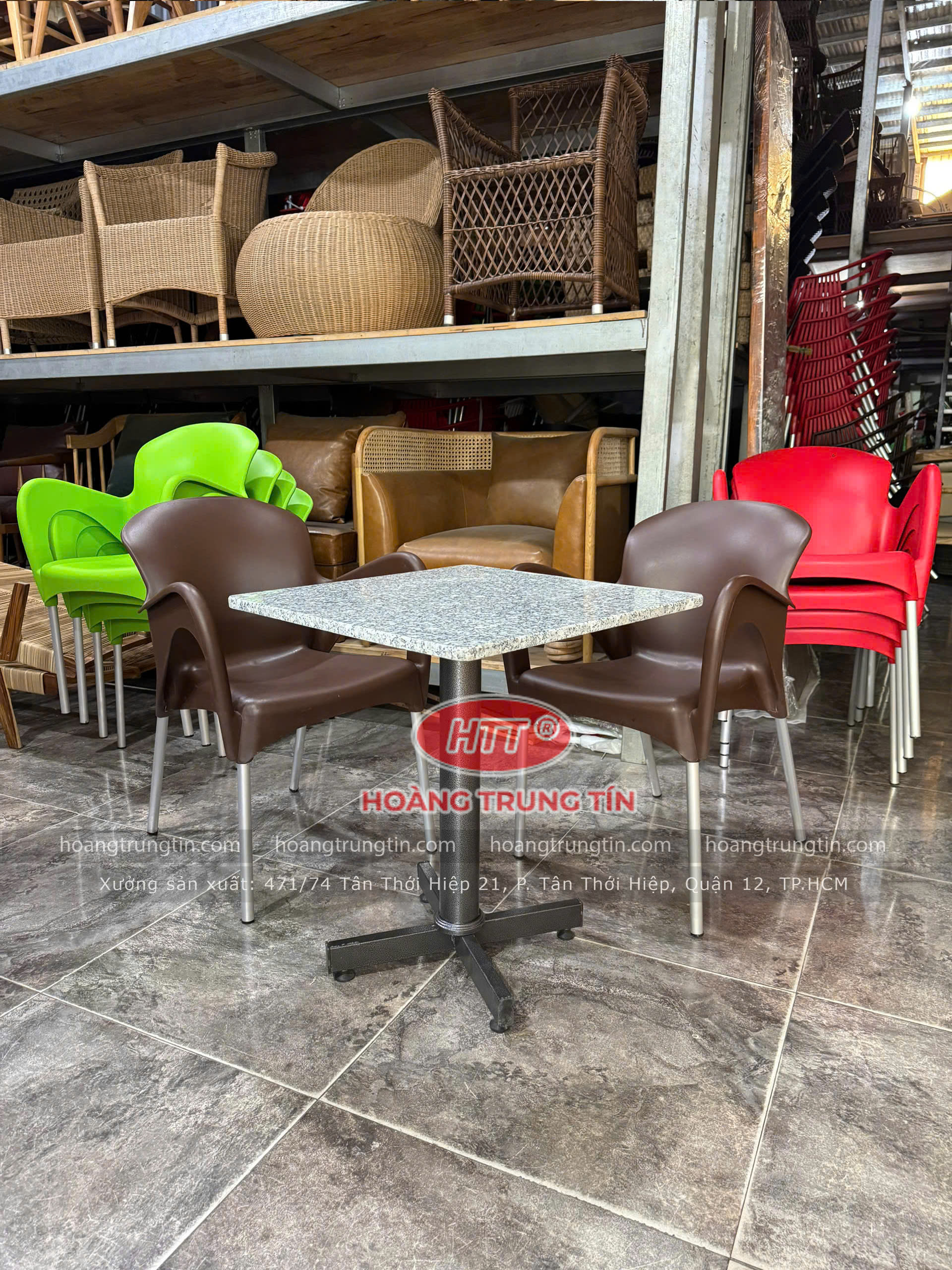 Bàn ghế nhựa đúc chân nhôm HTT02
