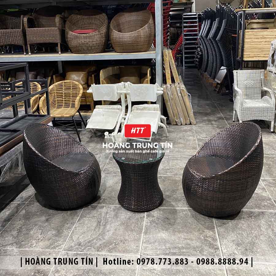 Bàn ghế trứng đan nhựa giả mây HTT01