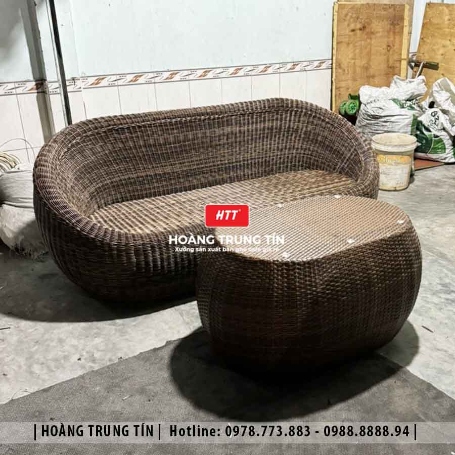 Bàn ghế trứng đan nhựa giả mây HTT04