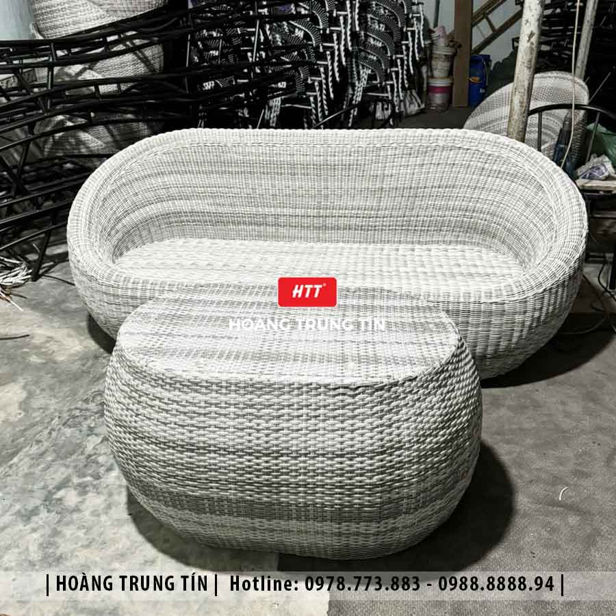 Bàn ghế trứng đan nhựa giả mây HTT03