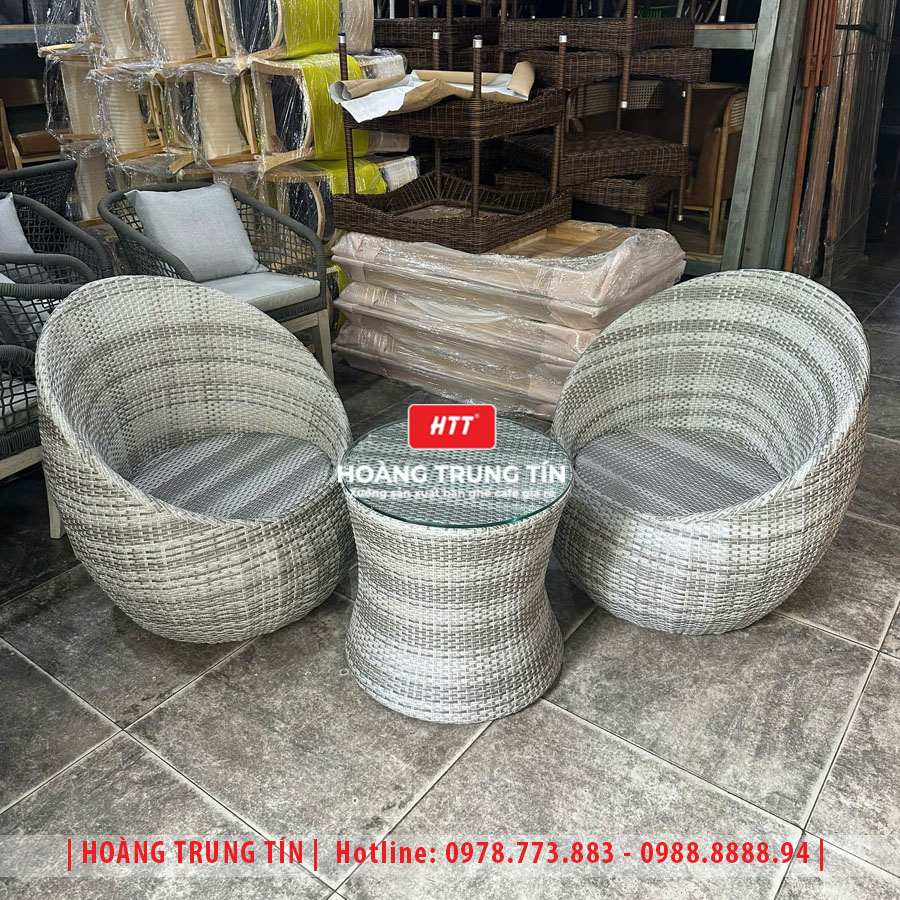 Bàn ghế trứng đan nhựa giả mây HTT04