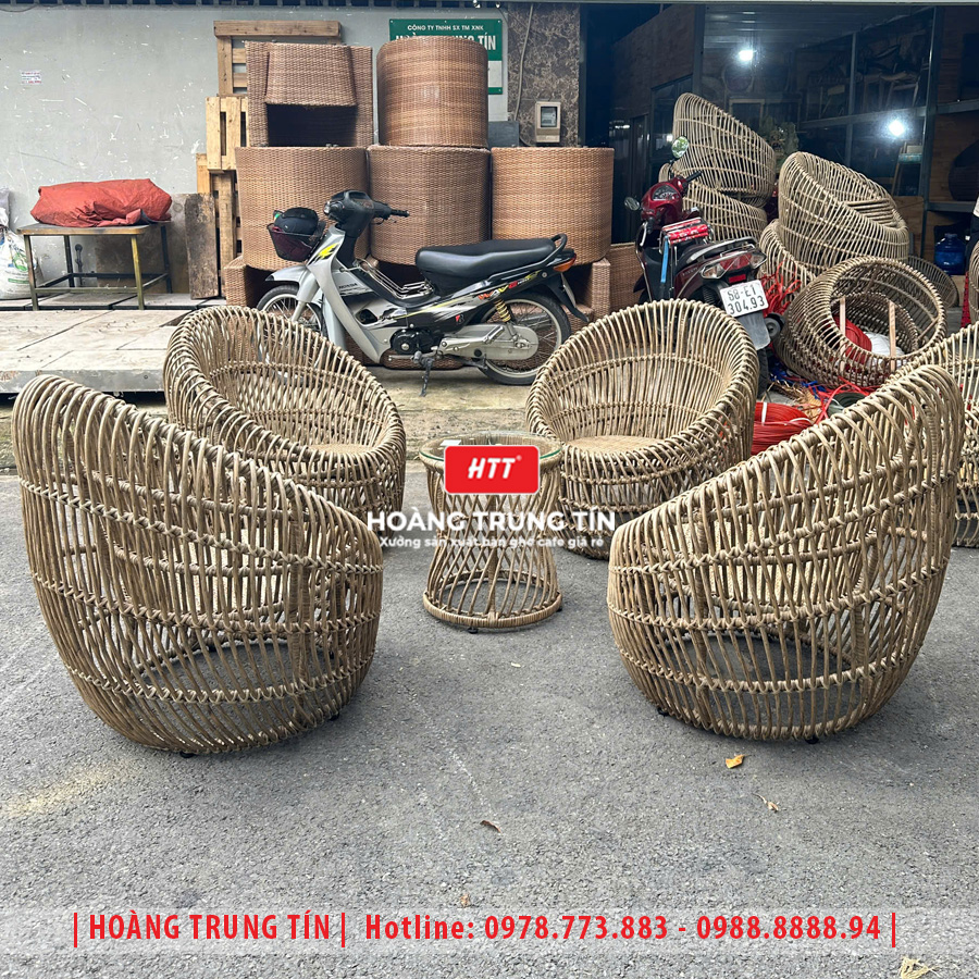 Bàn ghế trứng đan nhựa giả mây HTT24