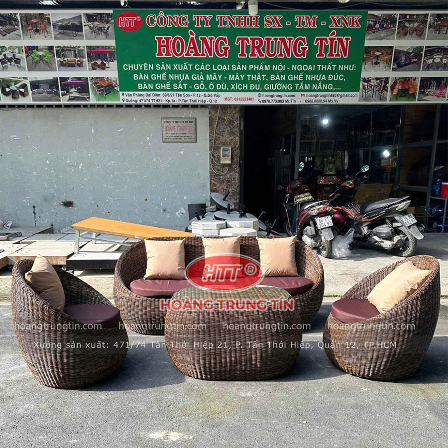 Bàn Ghế Trứng Đan Nhựa Giả Mây Màu Nâu Đậm