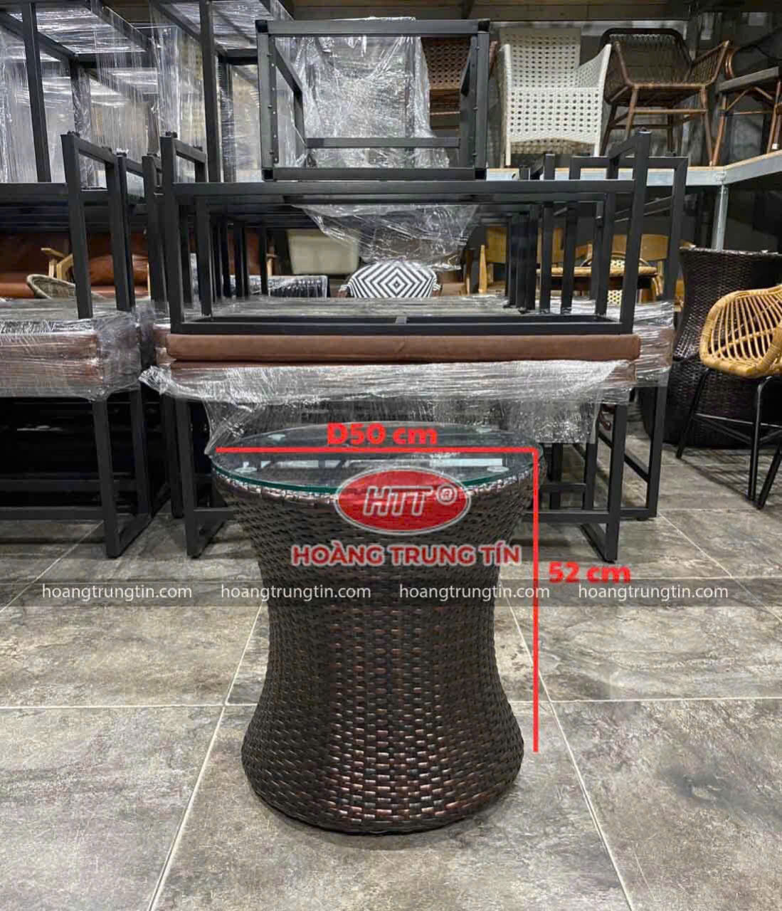 Bàn Ghế Trứng Đan Nhựa Giả Mây Màu Nâu Đậm