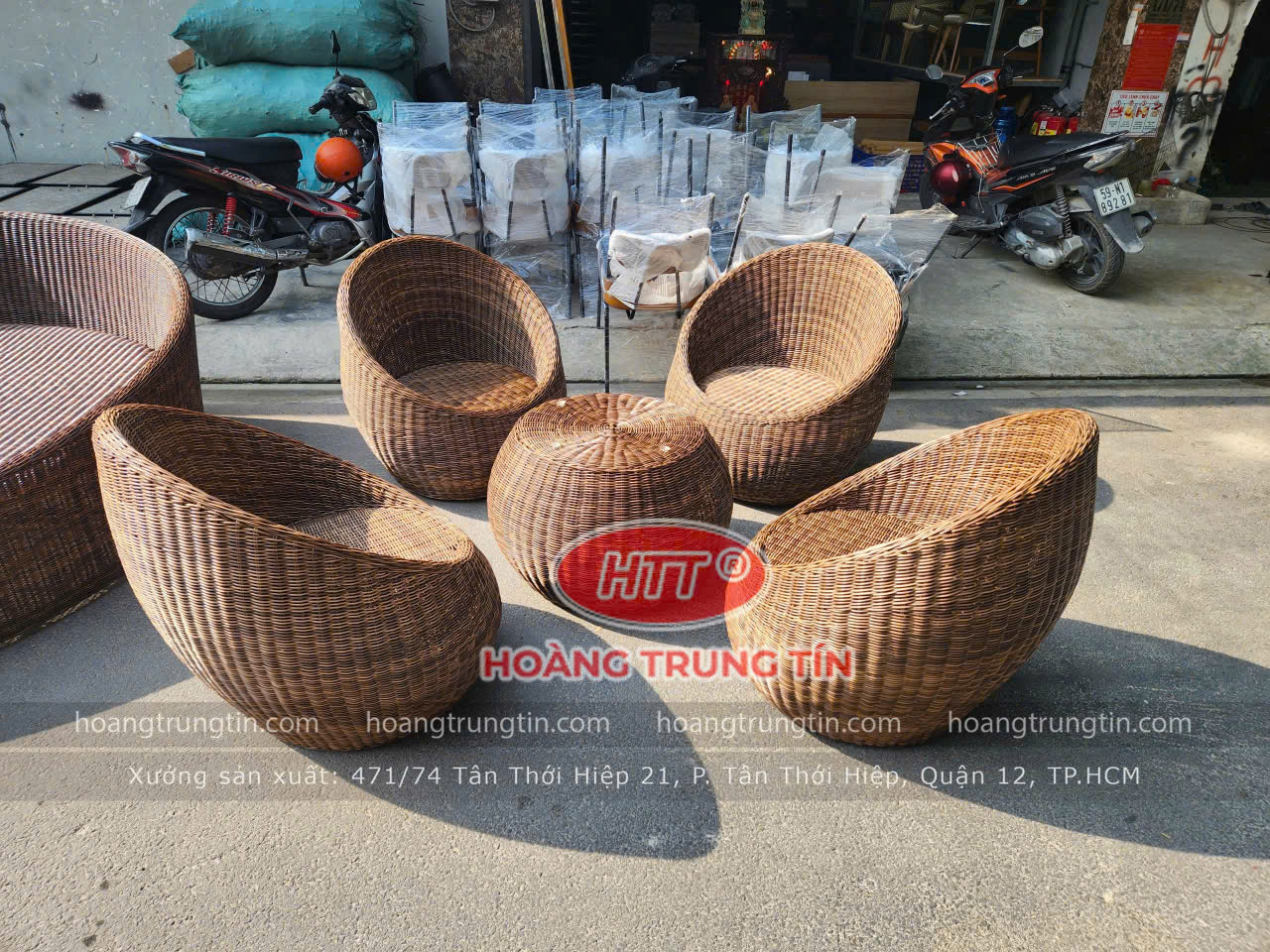 Bàn Ghế Trứng Đan Nhựa Giả Mây Sợi Màu Nâu