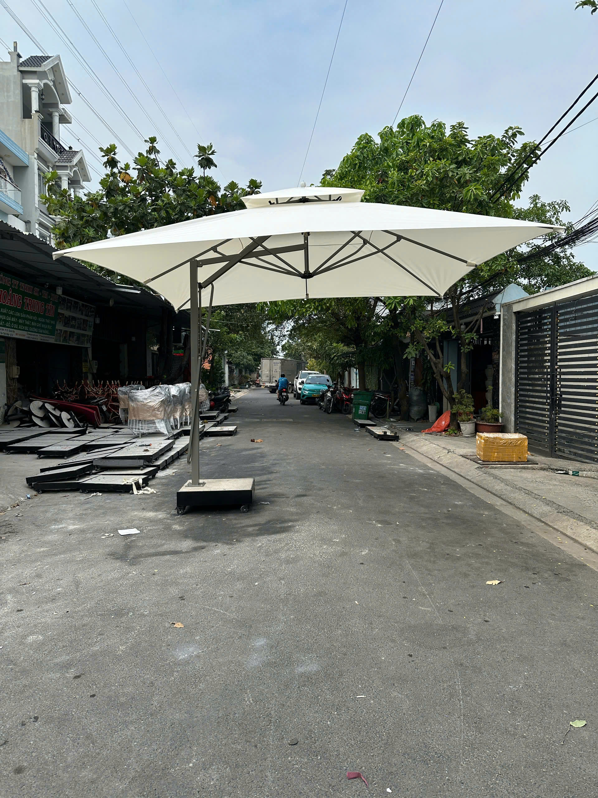 Dù che nắng chính tâm khung gỗ 3m HTT01