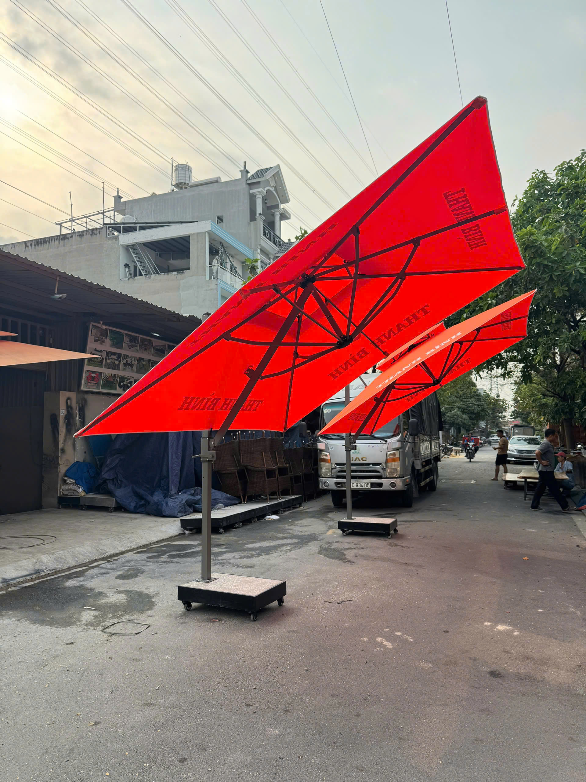 Dù cafe che nắng lệch tâm vuông 3m HTT-02