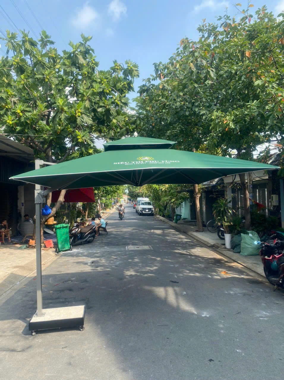 Dù cafe lệch tâm vuông 3m HTT01