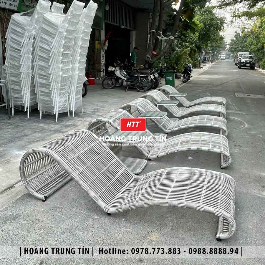 Giường bãi biển đan nhựa giả mây HTT01