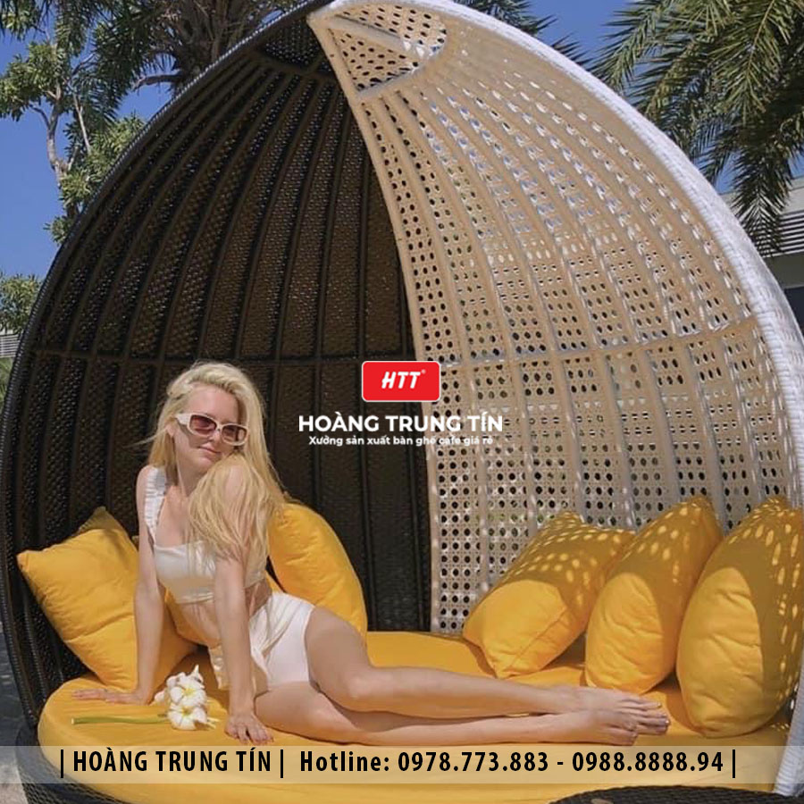 Giường tắm nắng mái vòm đan nhựa giả mây HTT004