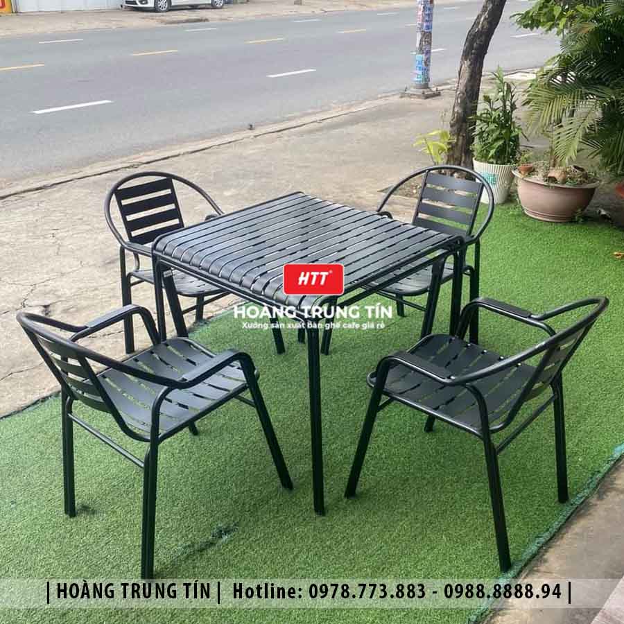 Bàn ghế cafe sắt ngoài trời HTT06