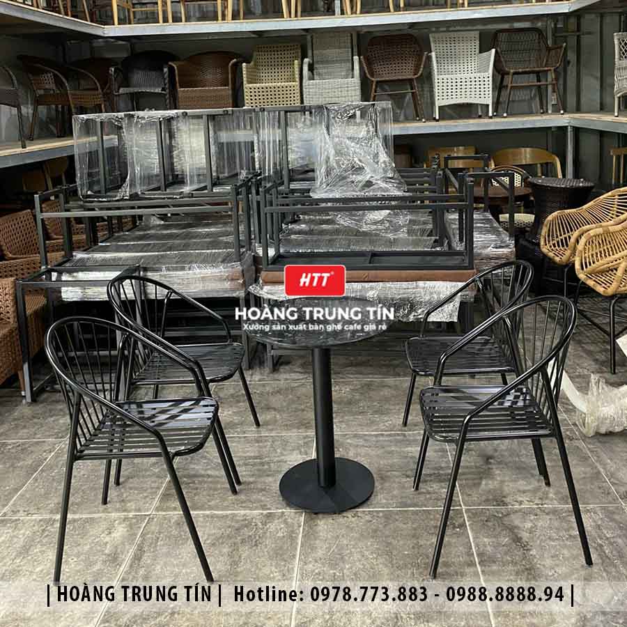 Bàn ghế cafe sắt ngoài trời HTT04
