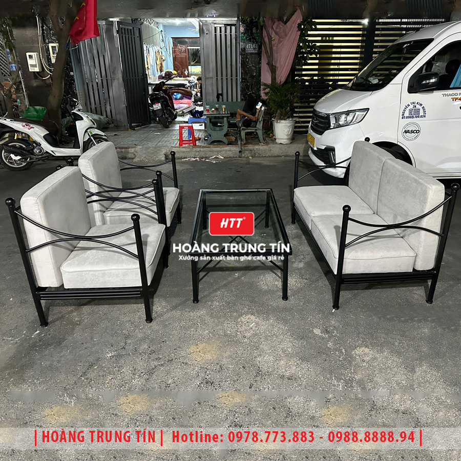 Bàn ghế cafe sắt nệm HTT05