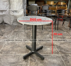 Mẫu Bàn cafe chân sắt mặt đá hoa cương mặt tròn