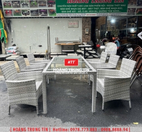 Bàn ghế nhà hàng đan nhựa mây HTT033