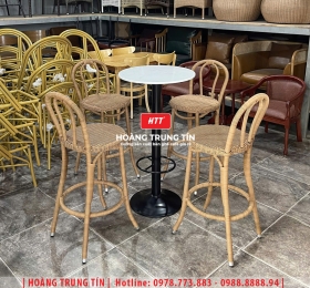 Bàn ghế bar đan nhựa giả mây HTT01