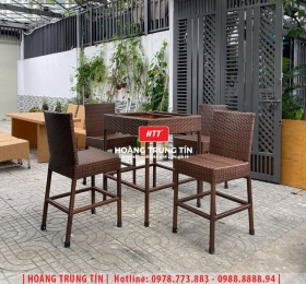 Bàn ghế bar đan nhựa mây ngoài trời HTT007