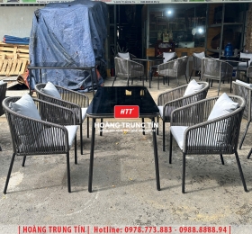 Bàn ghế nhà hàng đan nhựa mây HTT046