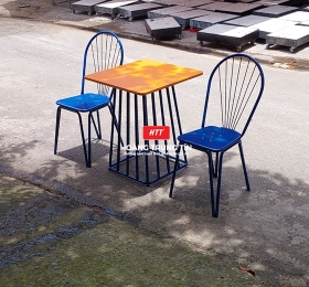 Bàn ghế cafe gỗ chân sắt HTT004