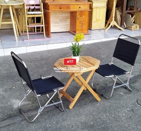 Bàn ghế cafe lưới sắt xếp gọn