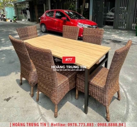 Bàn ghế nhà hàng đan nhựa mây HTT025