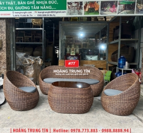 Bàn ghế sofa trứng đan nhựa mây HTT067