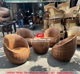 Bàn ghế sofa trứng đan nhựa mây HTT069