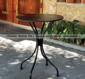 Mẫu Bàn Tròn Chân Sắt Ngoài Trời