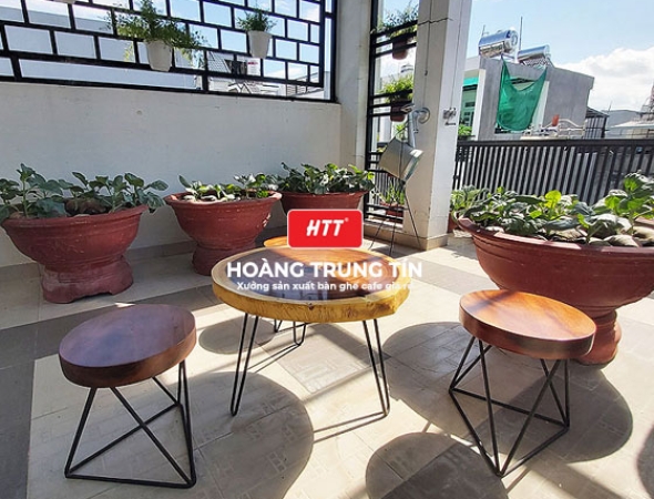 Bàn cafe gỗ me tây mặt bàn tròn