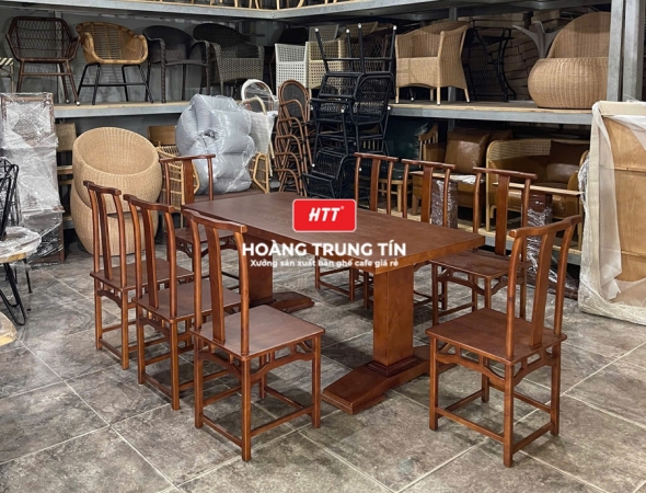 Bàn ghế gỗ nhà hàng cao cấp HTT01