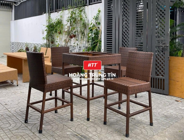 Bàn ghế bar đan nhựa mây ngoài trời HTT007