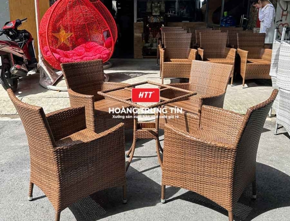 Bàn ghế nhựa giả mây ngoài trời HTT010