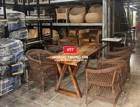 Bàn ghế cafe đan nhựa mây cao cấp HTT029
